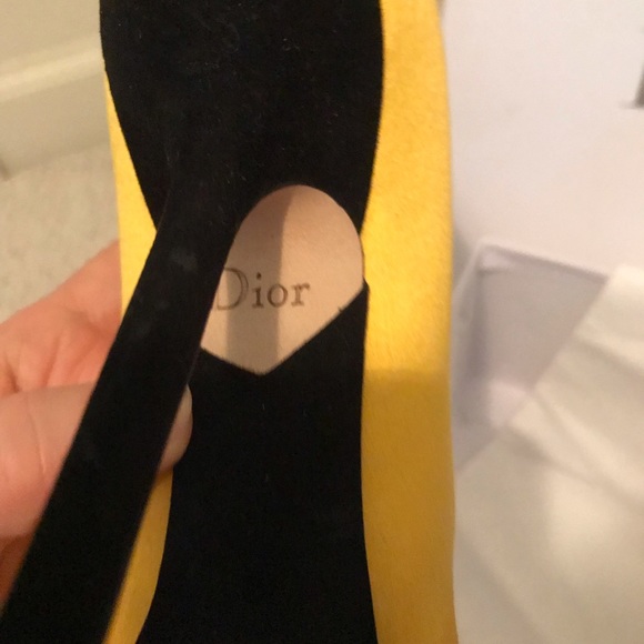Christian Dior suede/silk pump size 38 nwt box and bag included $1750 - Picture 12 of 16